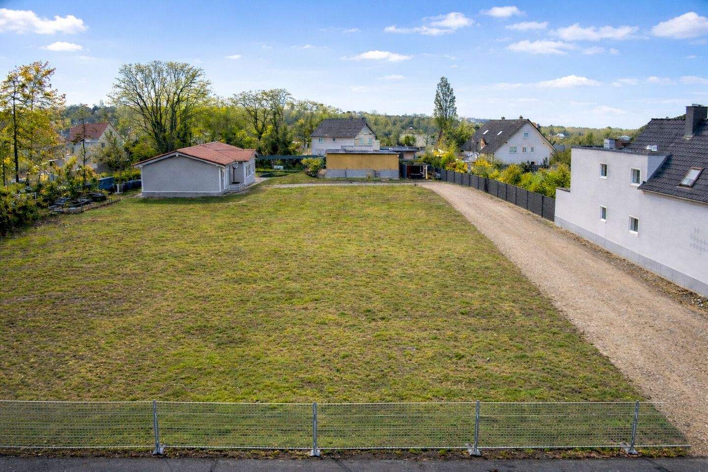 Erschlossenes Bauland für Ihr Ein- bis Zweifamilienhaus oder Doppelhaus in Köppern!, 61381 Friedrichsdorf