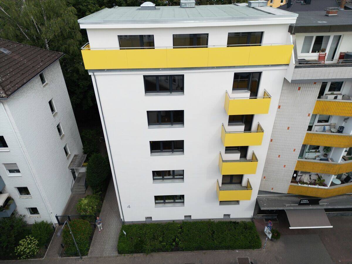 Stilvoll wohnen mit viel Platz – kernsanierte 4-Zimmer-Wohnung im Nordend-West, 60323 Frankfurt am Main (Westend-Nord Westend-Süd)