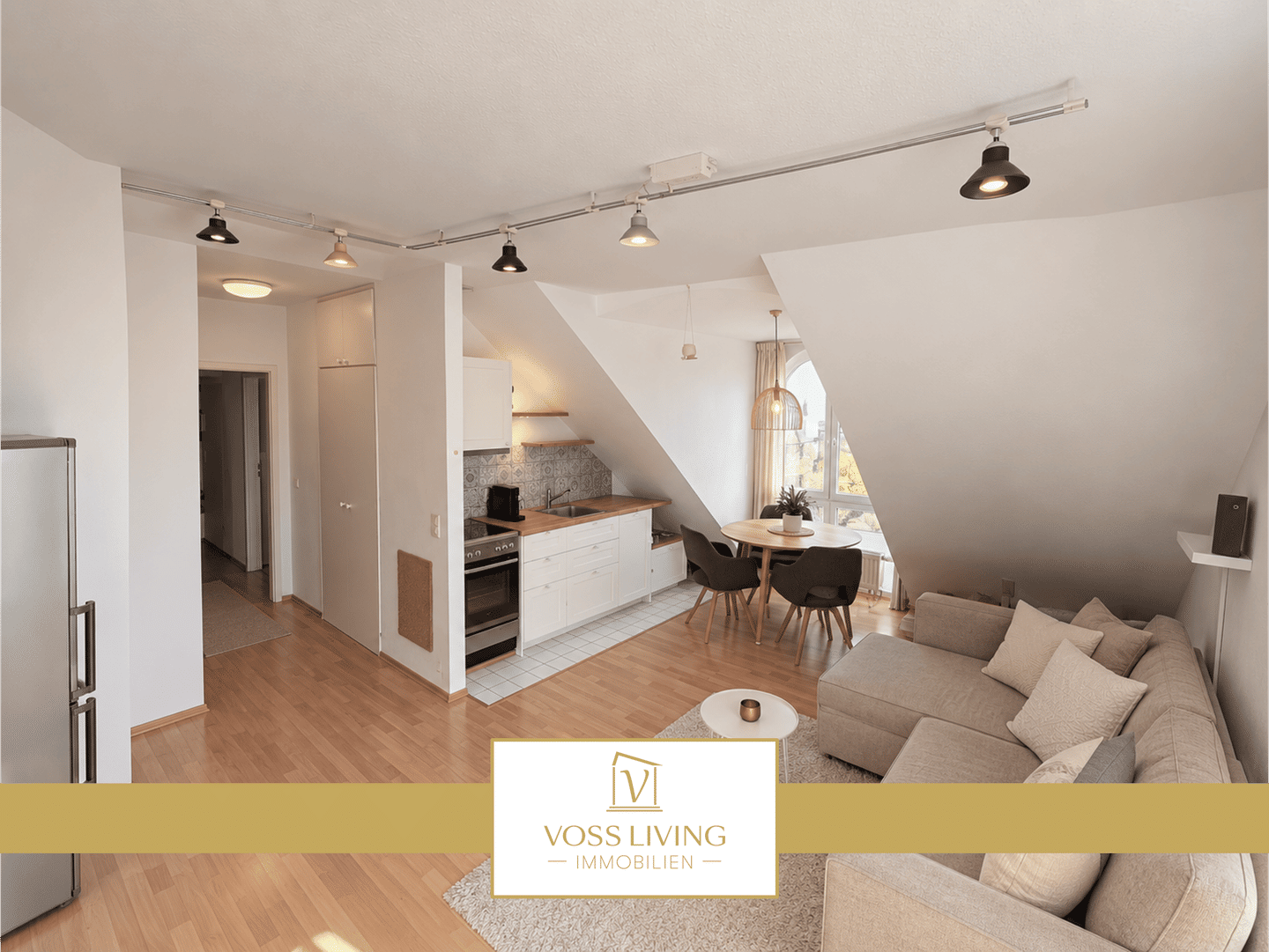Großzügige und Lichtdurchflutete 2-Zimmer Wohnung in Maintal-Dörnigheim, 63477 Maintal