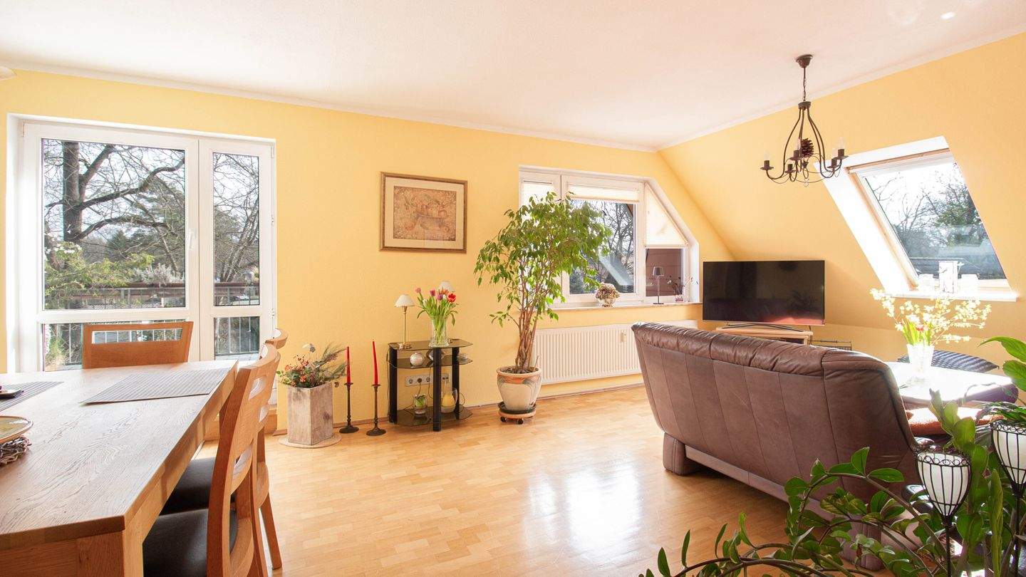 Familienfreundlich & komfortabel – 150 m² Wohlfühlfläche mit Balkon, 12529 Schönefeld