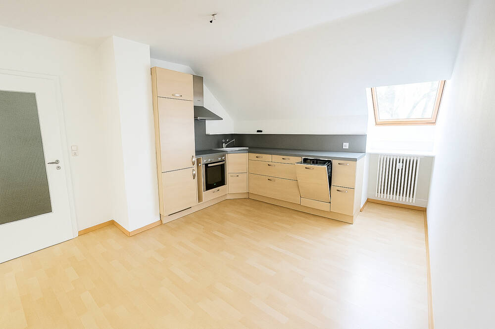 Kaufen & Sofortbezug I 3-Zi-DG-ETW I Südbalkon & Stellplatz I Bestlage von Ismaning!, 85737 Ismaning
