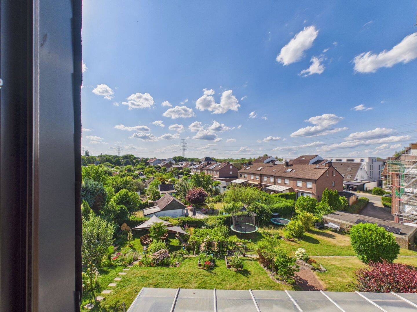 Zwei Wohnungen, ein Zuhause: frisch renoviert, mit viel Platz und Blick ins Grüne, 44866 Bochum (Günnigfeld Leithe Sevinghausen Wattenscheid Westenfeld)