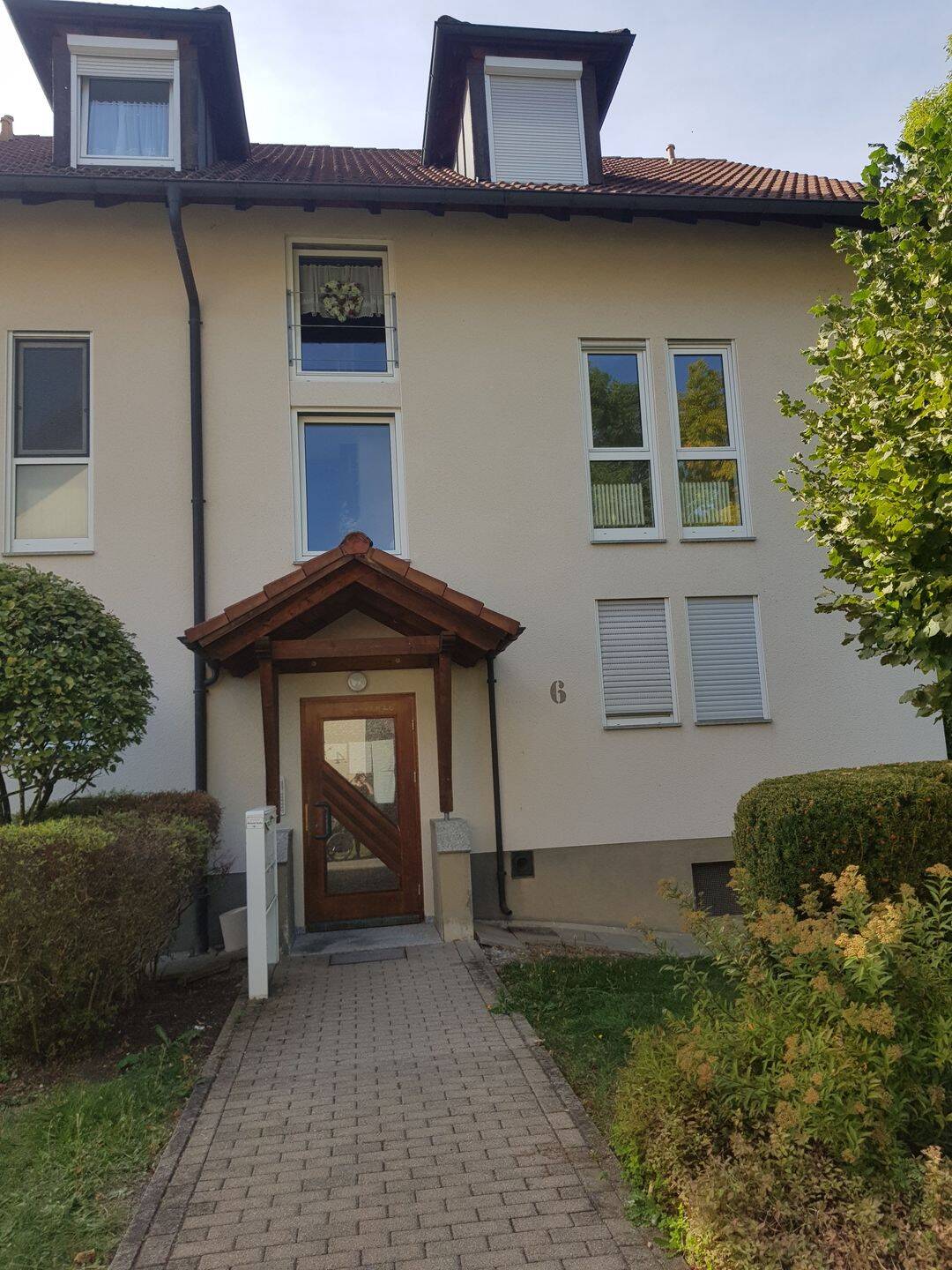 Schöne, renovierte 2-Zimmer Wohnung inkl. EBK und TG-Stellplatz (optional) in Kernstadt Bad Dürrheim, 78073 Bad Dürrheim