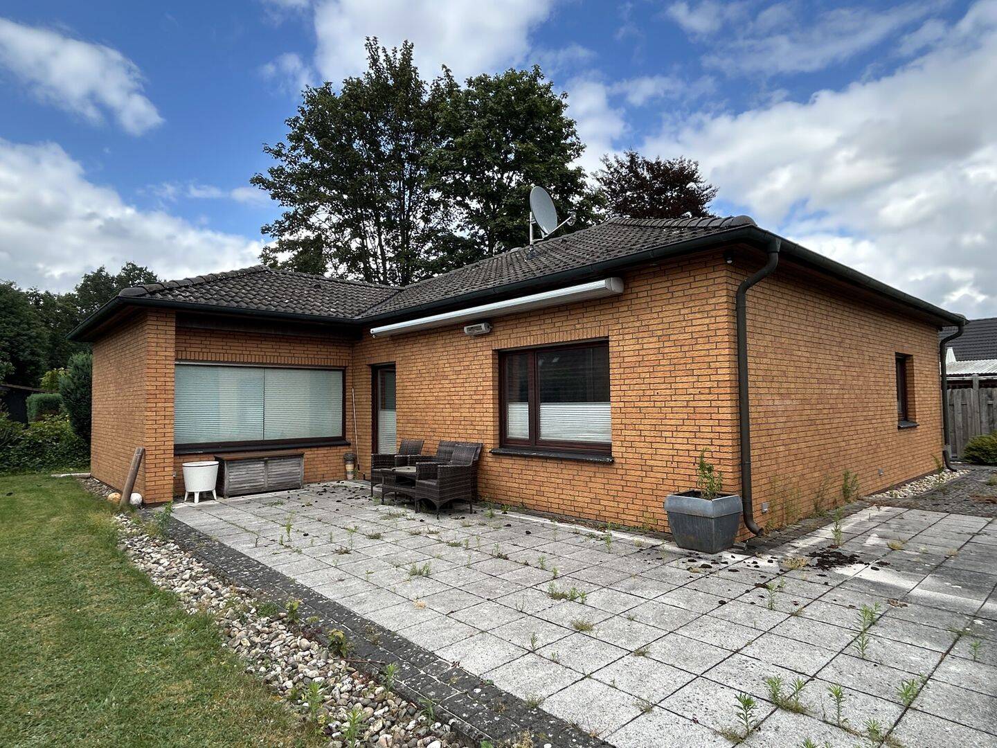 Charmanter Bungalow mit anteiliger P’V-Anlage und Carport, 26197 Großenkneten