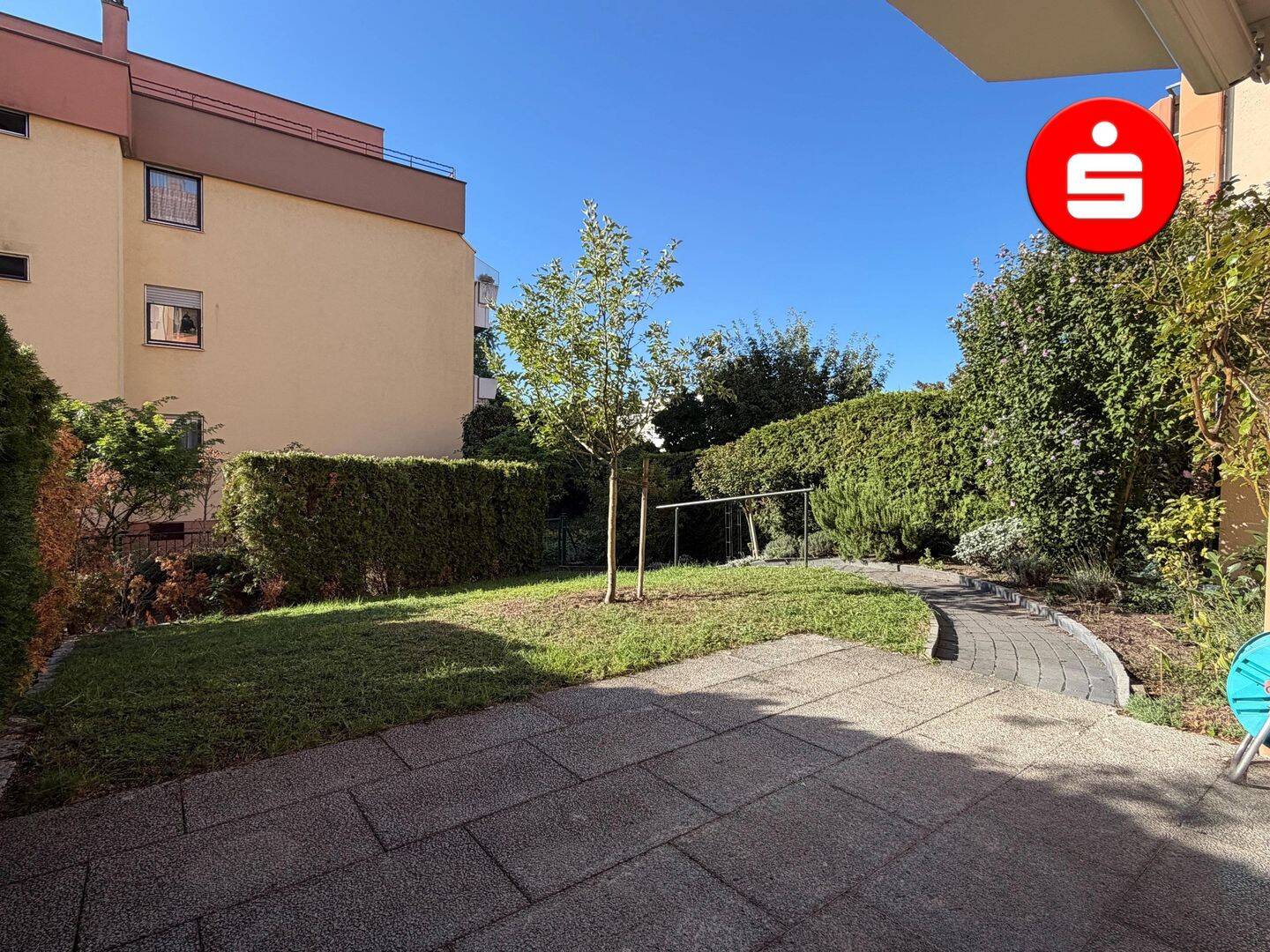 Helle 3-Zimmer-Erdgeschosswohnung mit großer Terrasse, TG-Stellplatz & Aufzug in attraktiver Lage von Nürnberg-Röthenbach, 90449 Nürnberg (Gebersdorf Neuröthenbach Röthenbach bei Schweinau)