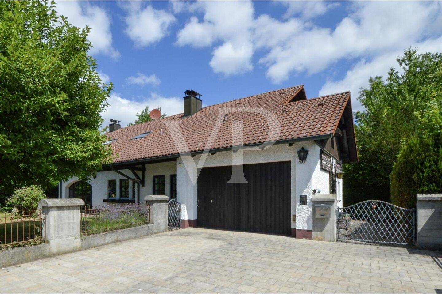 Exklusives Wohnen mit Gartenidylle und Naturpanorama, 85276 Pfaffenhofen a.d. Ilm