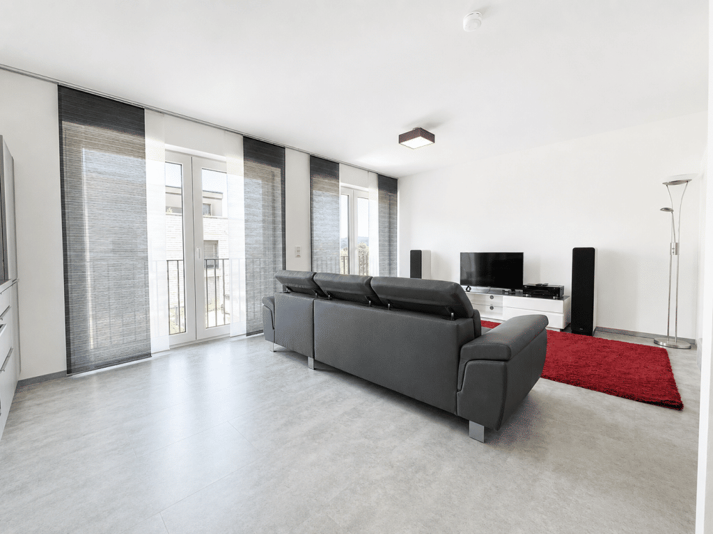 KOMPLETT MÖBLIERTE 1-ZIMMER-WOHNUNG, 92353 Postbauer-Heng