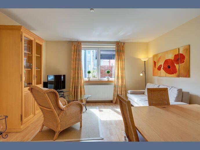 Möbliert: Sehr gute Wohnlage: möblierte 2-Zimmer Wohnung, 80798 München (Maxvorstadt Schwabing-West)