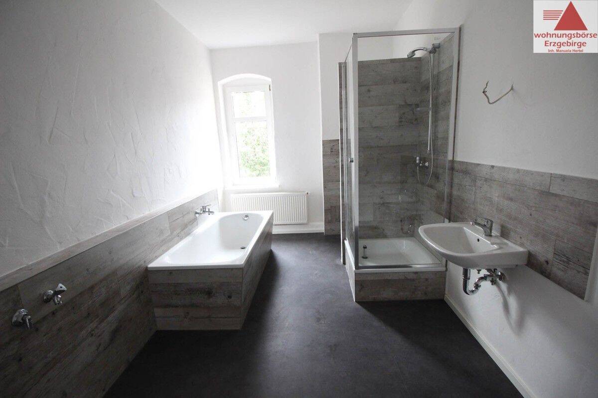 Attraktive 3-Raum-Wohnung in ruhiger Lage, 8280 Aue-Bad Schlema