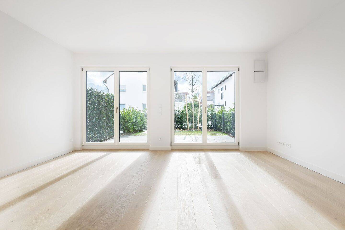 2-Zimmer Erdgeschosswohnung mit Terrasse und eigenem Gartenanteil München-Bogenhausen, 81927 München (Bogenhausen)