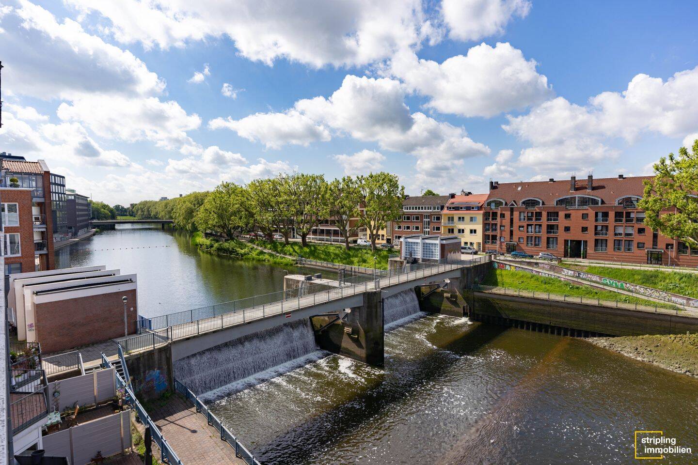Bremen – Teerhof | Maisonette mit Blick auf die Kleine Weser, Südwest-Balkon & Tiefgaragenstellplatz, 28199 Bremen (Alte Neustadt Hohentor Neuenland Neustadt)