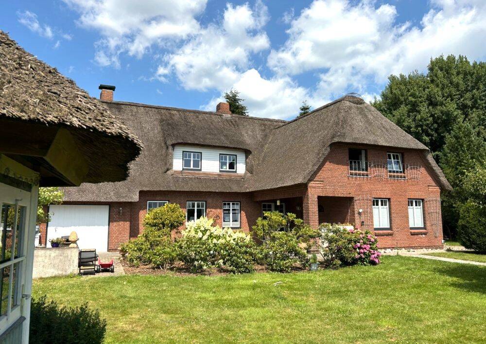 Nordfriesisches Reetdachhaus mit Einliegerwohnung, 25926 Ladelund