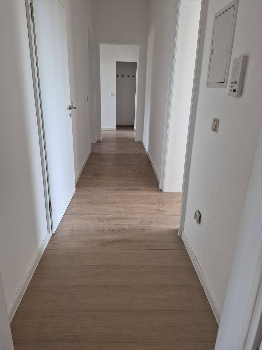 Helle, zentral gelegene, grosse Wohnung, 66333 Völklingen