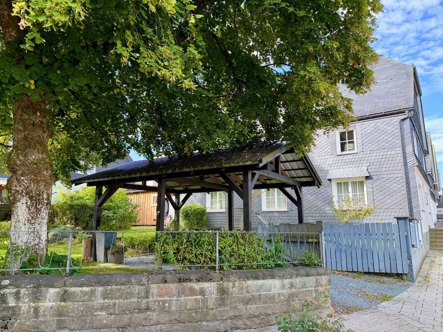 Historisches Wohn- und Geschäftshaus in Bestlage von Winterberg-Stadt, 59955 Winterberg