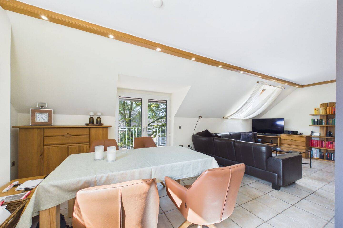 Gepflegte 3,5-Zimmer-Maisonettewohnung mit Balkon und Stellplatz, 46487 Wesel