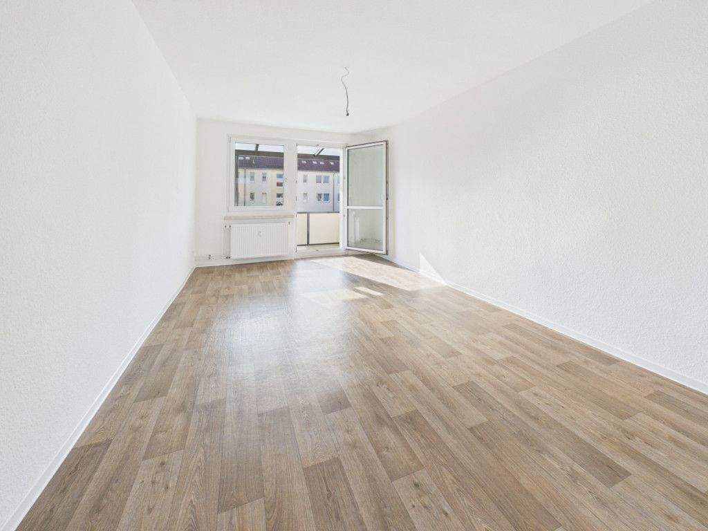 3-Raum-Wohnung mit Balkon auf dem Kapellenberg, 9119 Chemnitz (Helbersdorf Kapellenberg Kappel Zentrum)