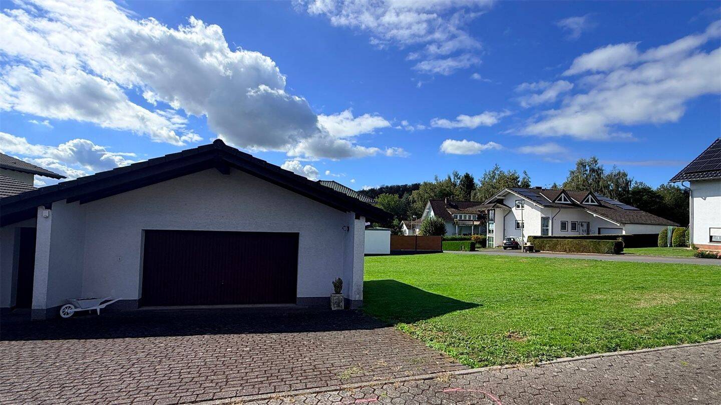 Voll erschlossenes Baugrundstück in alteingesessener, beliebter Wohnlage Nähe Montabaur!, 56244 Ettinghausen