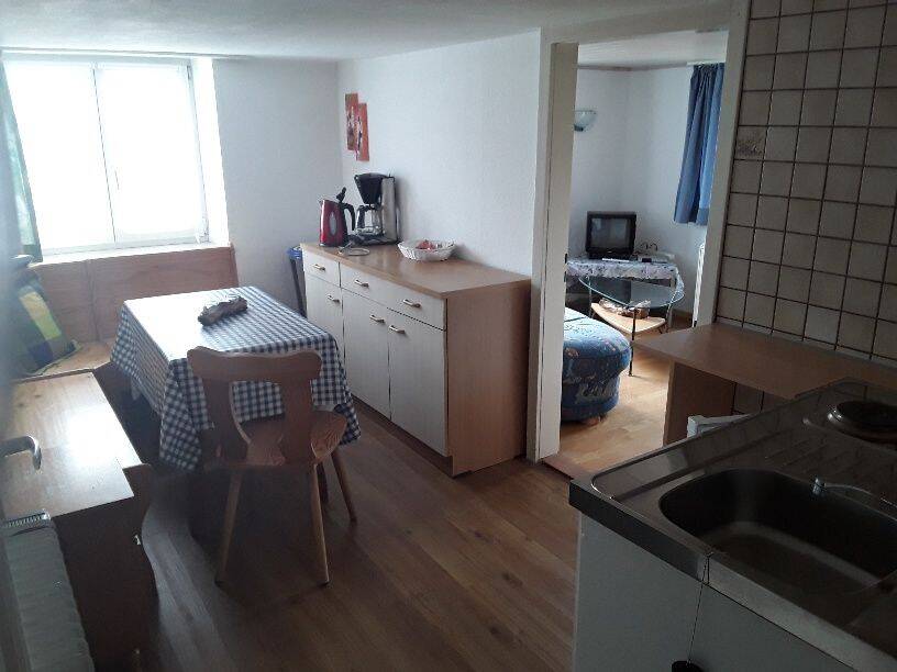 1 Zimmerwohnung 33 m2 Raumhöhe 1,90 Meter hoch, 87435 Kempten (Allgäu) (Adelharz Eich Kempten Rothkreuz Steufzgen)