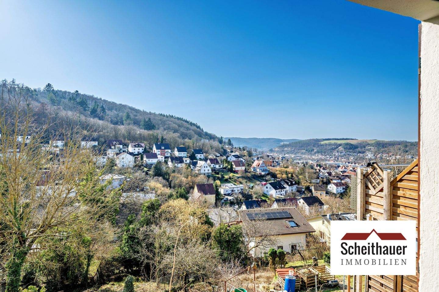 Doppelhaushälfte in attraktiver Aussichtslage mit Blick über die Stadt, 74821 Mosbach