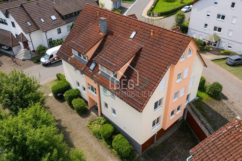 Lichtdurchflutete Erdgeschosswohnung mit Garage und Stellplatz, 74427 Fichtenberg