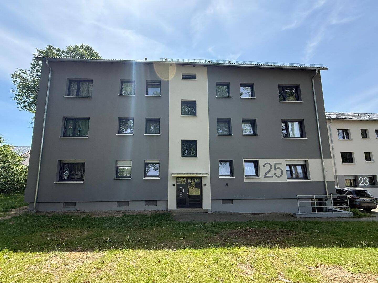 Bezug ab 12/2026 möglich: 3-Zimmerwohnung mit Balkon direkt in OVI *Gebäude energetisch saniert*, 92526 Oberviechtach