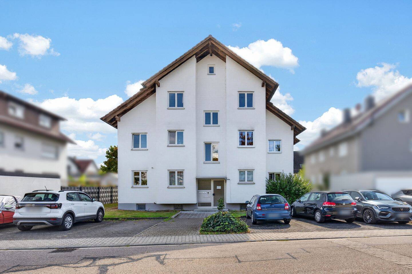 3-Zimmer-Wohnung im 1. OG mit Balkon und Stellplatz in Stutensee-Büchig, 76297 Stutensee