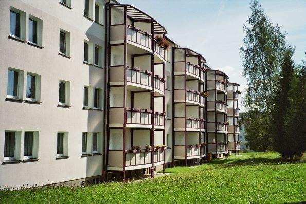 renovierte 2-Raum Wohnung mit Balkon, 8626 Adorf/Vogtl.