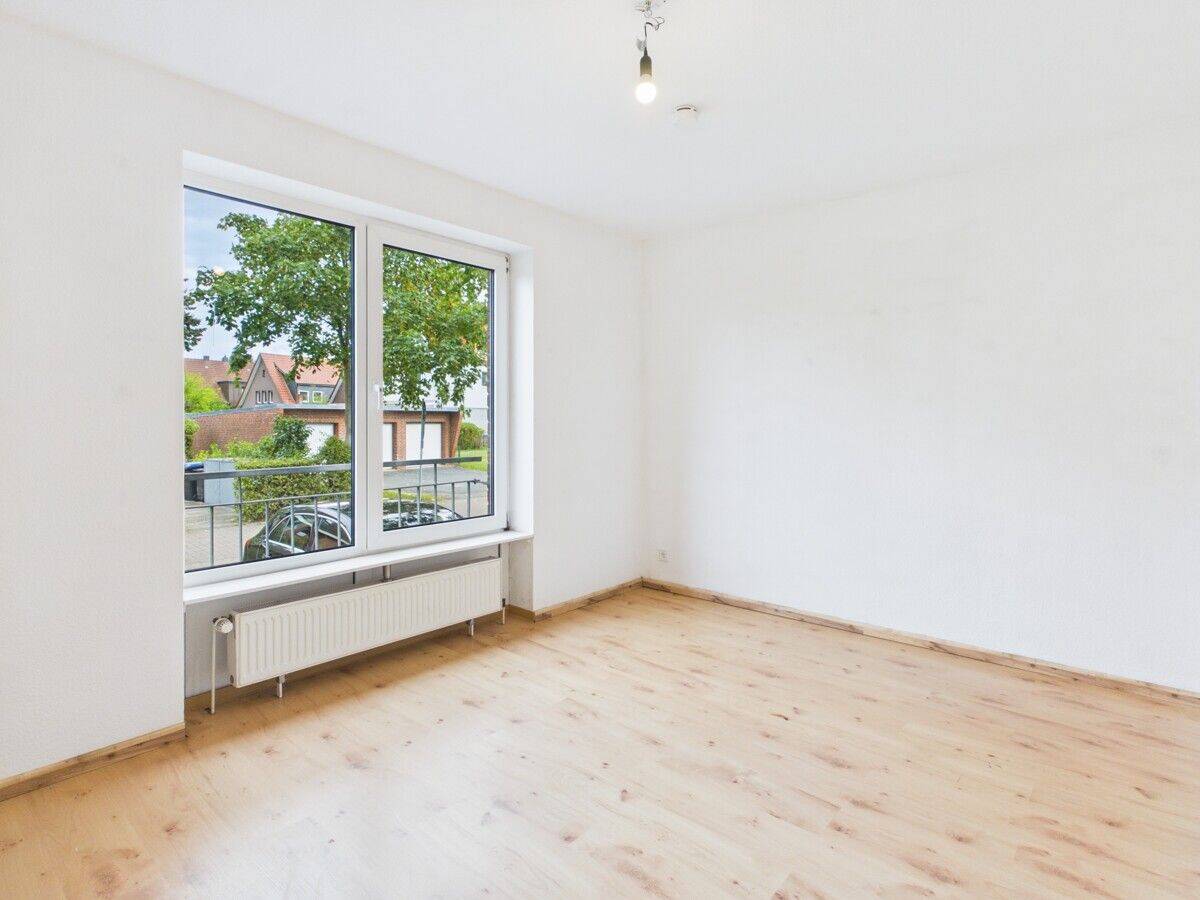 Helle 3-Zimmer-Erdgeschosswohnung mit Terrasse in Norderstedt, 22850 Norderstedt