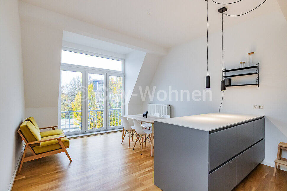 Schöne, komplett möblierte 3-Zimmer-Wohnung in Hamburg-Eimsbüttel mit Balkon, 20257 Hamburg (Eimsbüttel Altona-Nord)