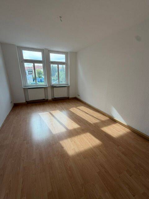 Helle 4 Raumwohnung in zentraler Lage ab sofort zu vermieten, 99310 Arnstadt