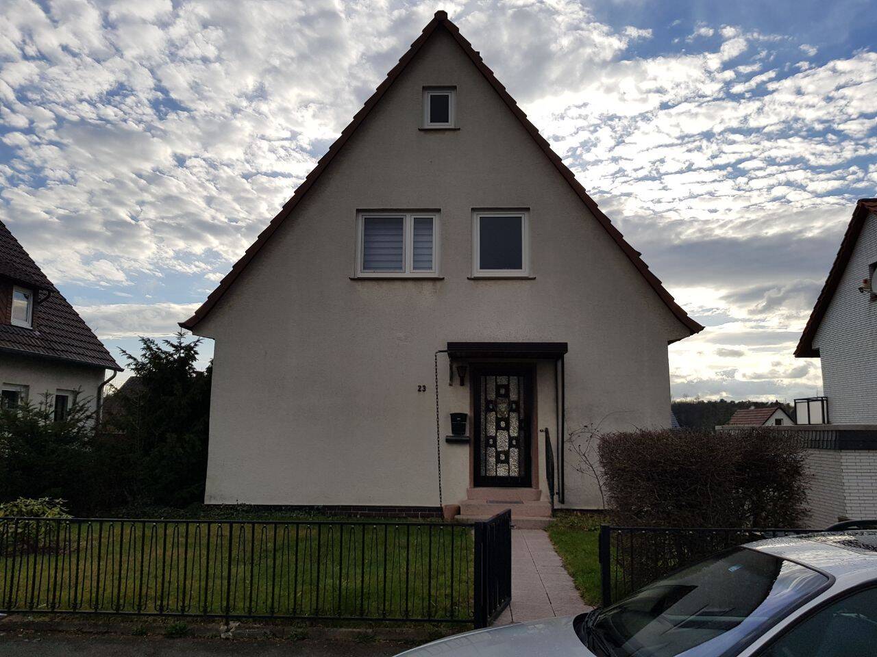 Sehr schön gelegenes 1-Fam. Haus mit Garten, Garage und Keller in Fuldabrück Bergshausen, 34277 Fuldabrück