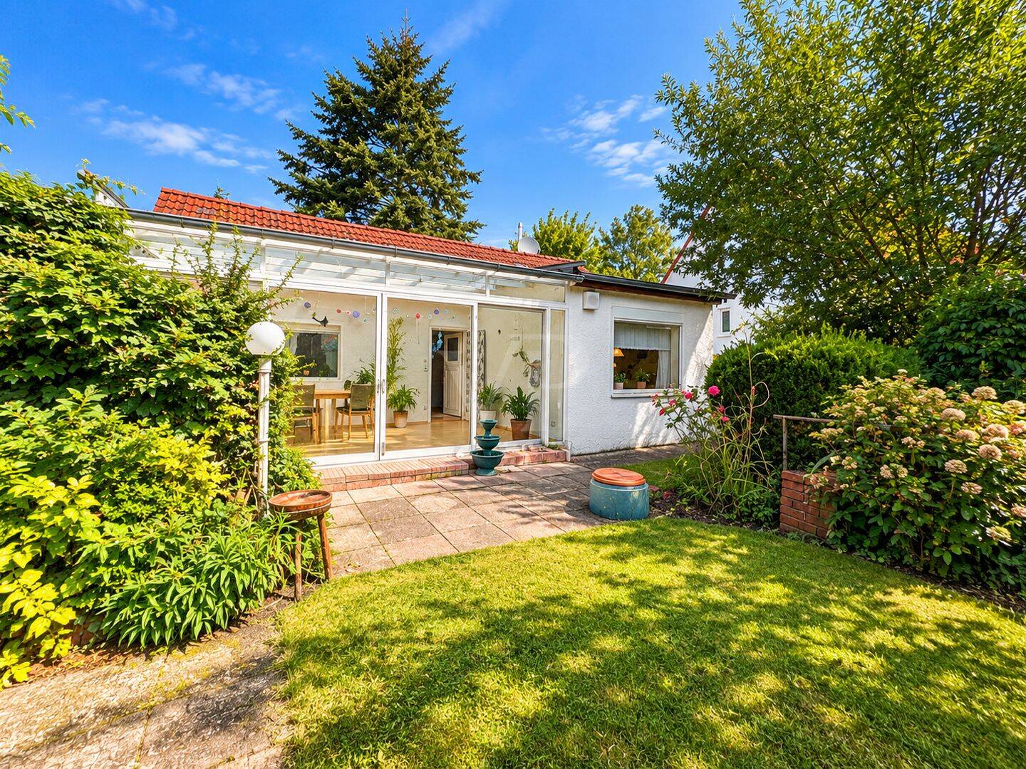 Einfamilienhaus mit großzügigem Grundstück, Wintergarten und individuellen Gestaltungsmöglichkeiten, 12621 Berlin (Marzahn-Hellersdorf Hellersdorf Kaulsdorf)