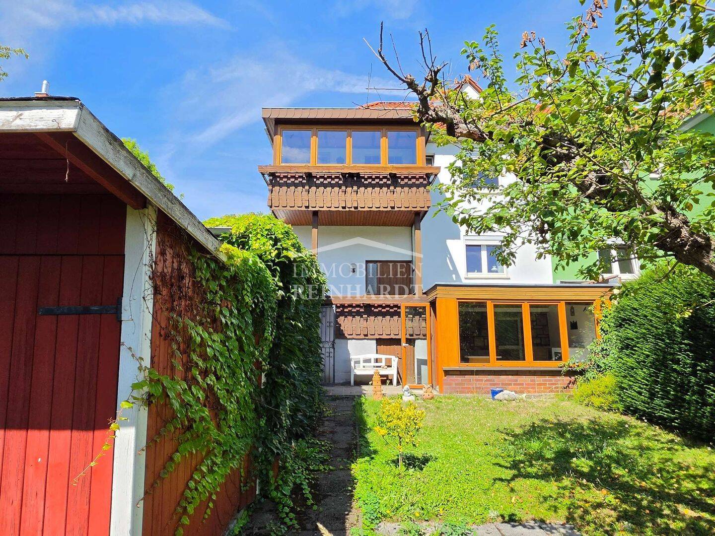 Gepflegte Doppelhaushälfte mit unverbaubarem Veste-Blick und bezauberndem Garten in Coburg-Stadt!, 96450 Coburg