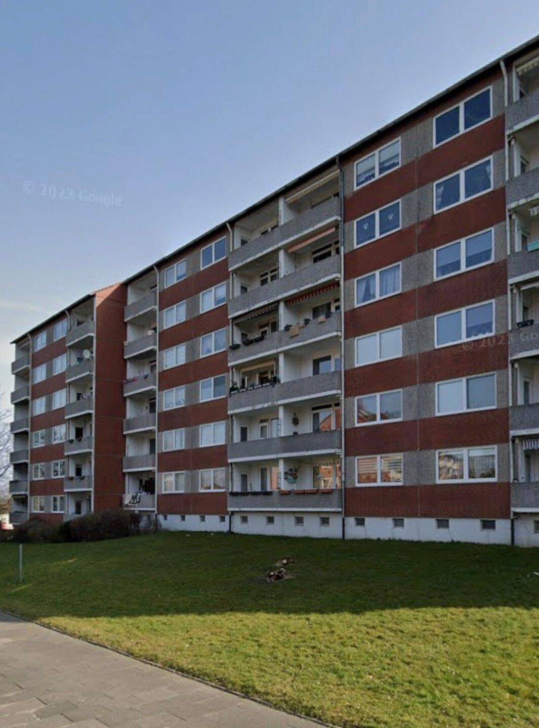3 Zimmer Wohnung in Kiel-Dietrichsdorf *mit EBK & Balkon*, 24149 Kiel (Neumühlen-Dietrichsdorf)