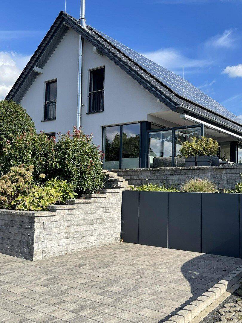 KfW40 Einfamilienhaus, 9Kw-PV-Anlage, Wärmepumpe LWZ 304 Sol, 63679 Schotten