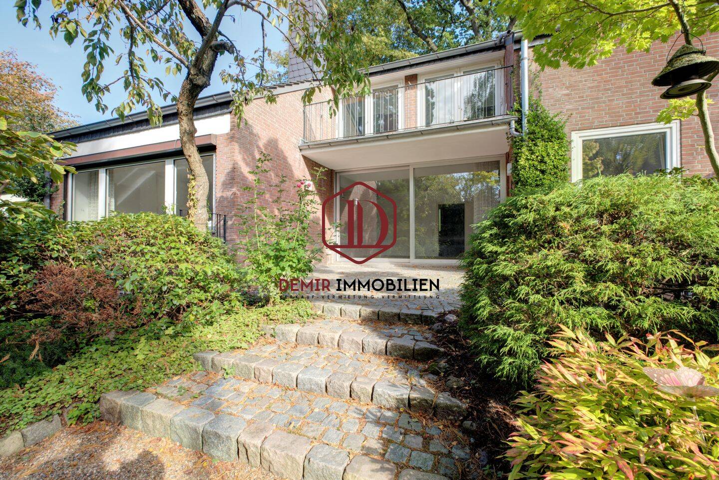 Wohnen in Bestlage: Großzügiges Endhaus mit ca. 165 m² Wohnfläche in Bremen St. Magnus, 28717 Bremen (Burgdamm Lesum Sankt Magnus)