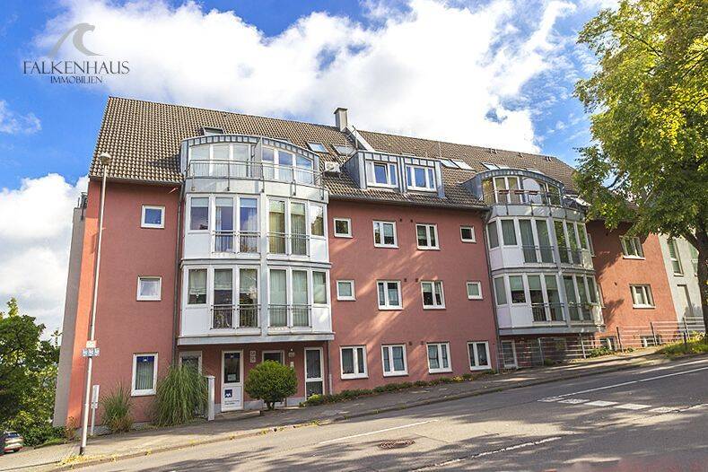 Zentral und komfortabel wohnen im Erdgeschoss  2-Zimmer-Wohnung mit Balkon und Garage, 42853 Remscheid (Innen Nord)