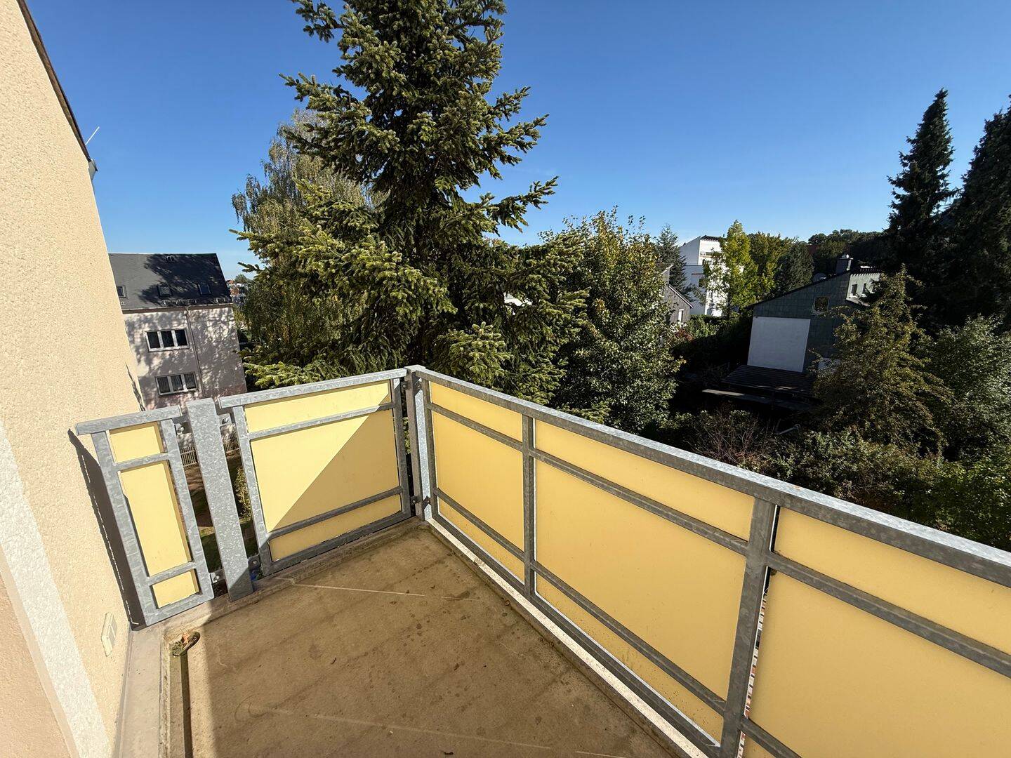 Tolle DG-2-Raum-Wohnung mit Balkon im Zentrum von Limbach-Oberfrohna, 9212 Limbach-Oberfrohna