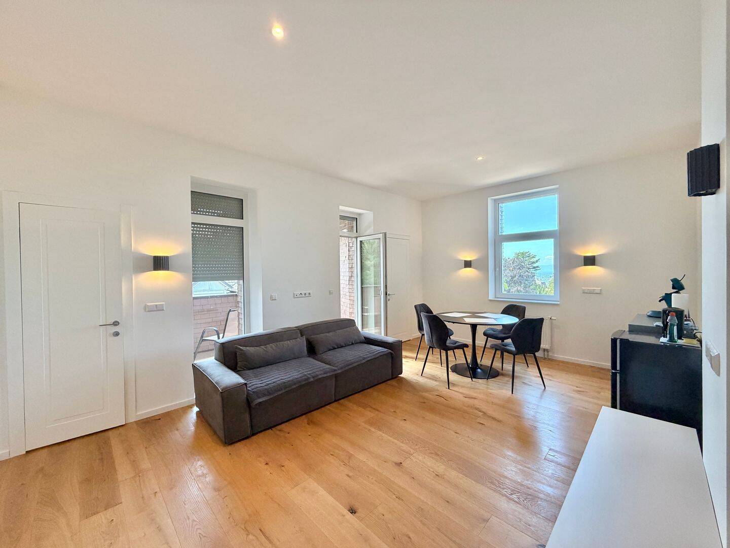 Ausblick Badenweiler * Saniertes und möbliertes 2-Zi-Apartment * Loggia * 44 qm, 79410 Badenweiler
