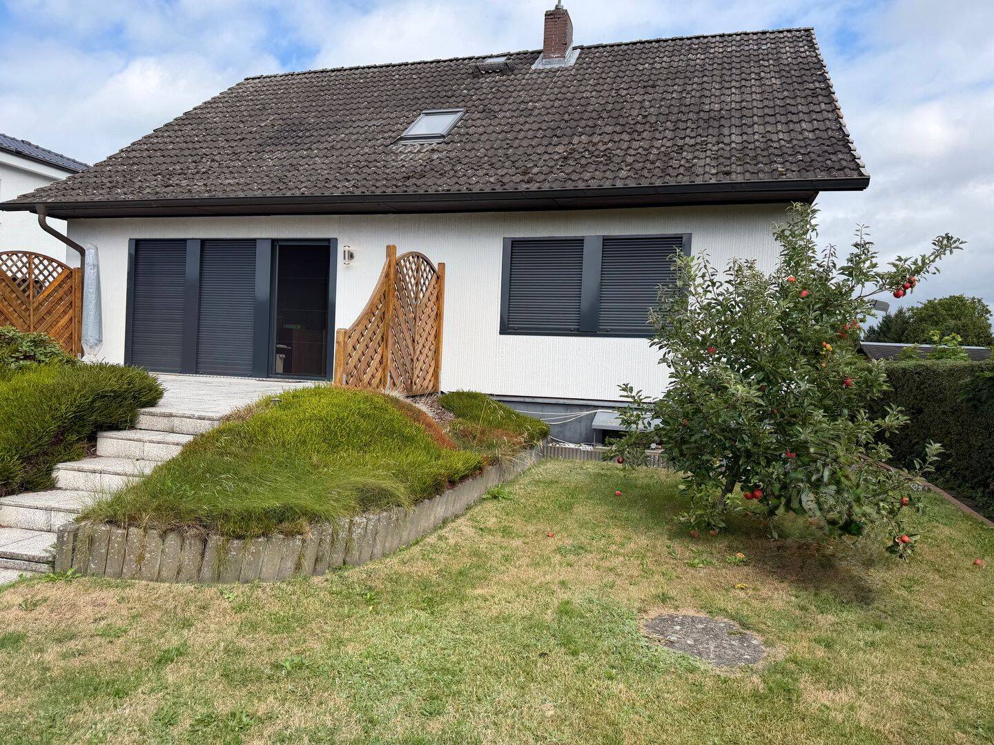 Großzügiges Einfamilienhaus mit Garten & Garage in Seevetal-Fleestedt, 21217 Seevetal