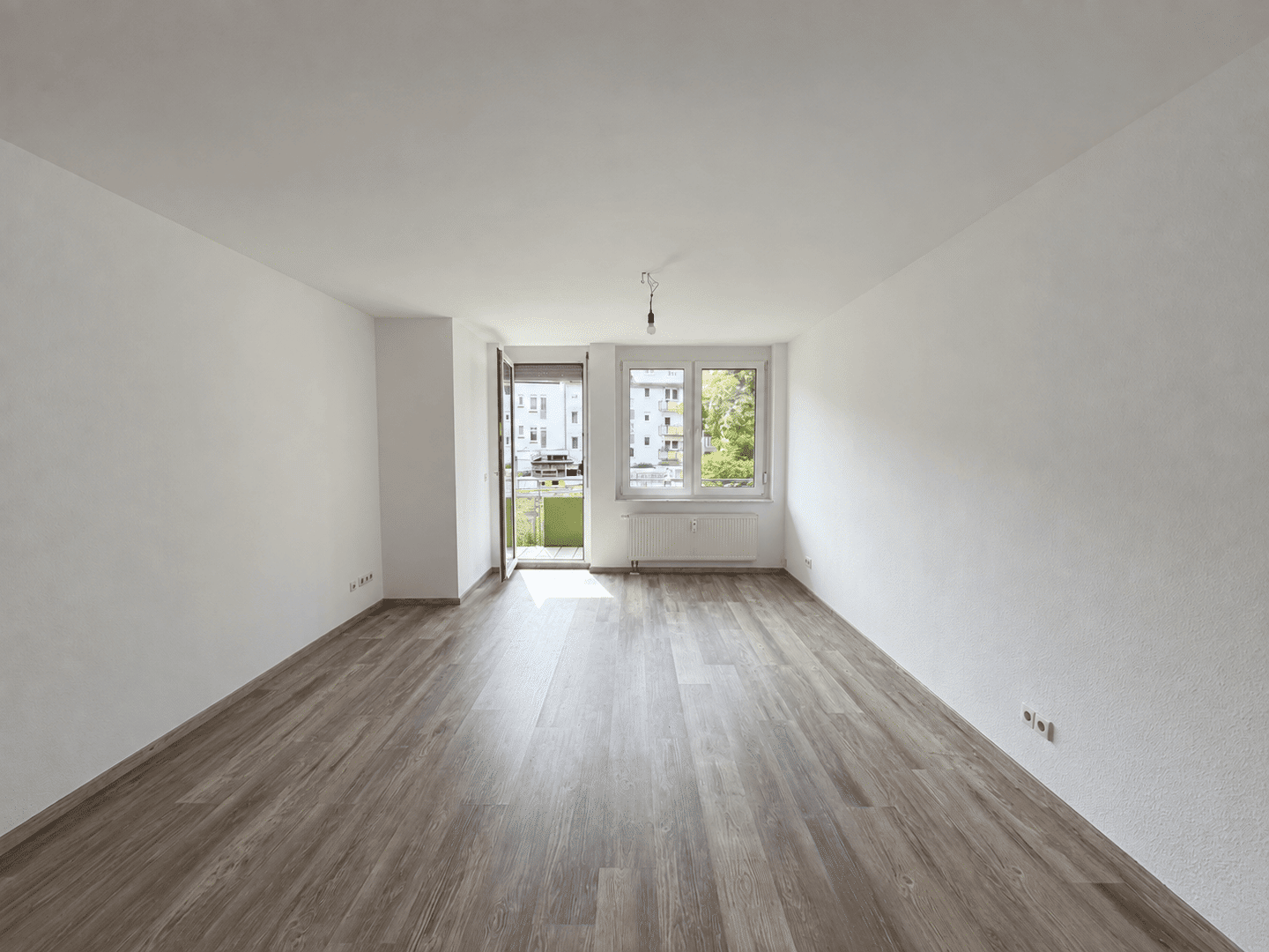 Helle 2 Zimmer Eigentumswohnung mit Balkon und Stellplatz in Mannheim Neckarau, 68199 Mannheim (Almenhof Neckarau)