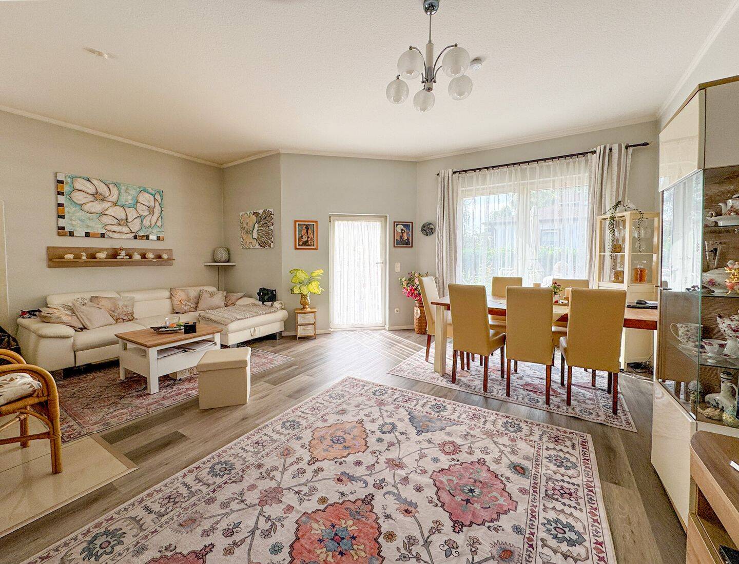 Wohnung mit eigenem Garten in Berlin Biesdorf, 12683 Berlin (Marzahn-Hellersdorf Biesdorf Kleingartenanlage Biesenhorst 1)