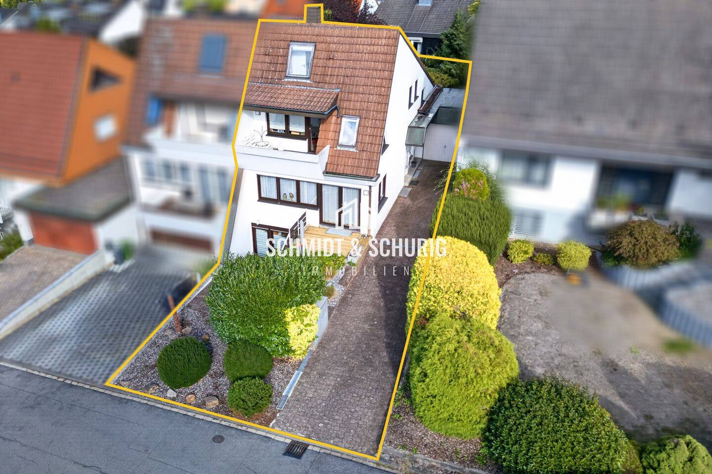 Gepflegte Doppelhaushälfte mit Garten in Waldbronn, 76337 Waldbronn