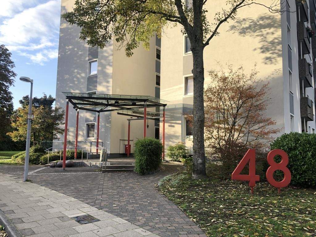 Achtung: Reduziert! Eigentumswohnung im 1. OG mit Loggia in attraktiver Lage von Essen-Kettwig, 45219 Essen (Kettwig)