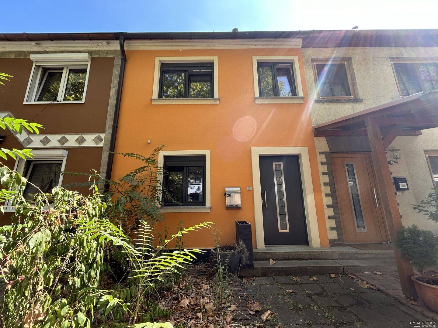Kleines, gepflegtes Reihenmittelhaus mit Einbauküche, Studio und Garten in Frankenthal, 67227 Frankenthal (Pfalz)
