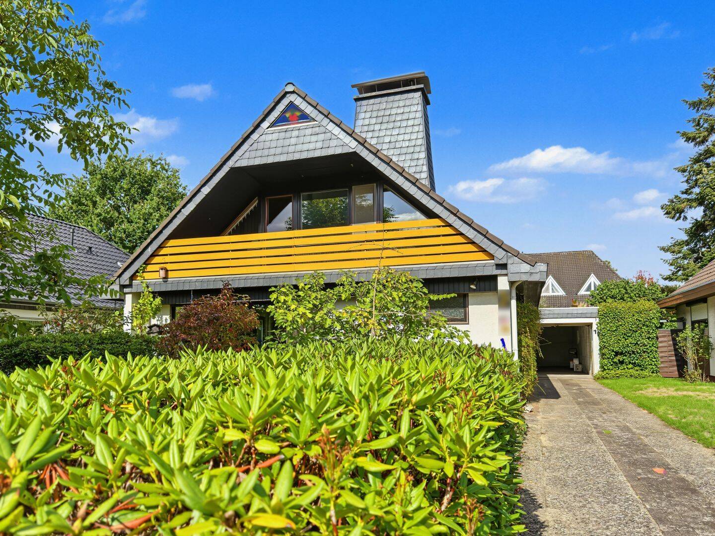 Großzügiges Einfamilienhaus in Ganderkesee mit Wintergarten, Kamin und Garage für zwei Fahrzeuge, 27777 Ganderkesee