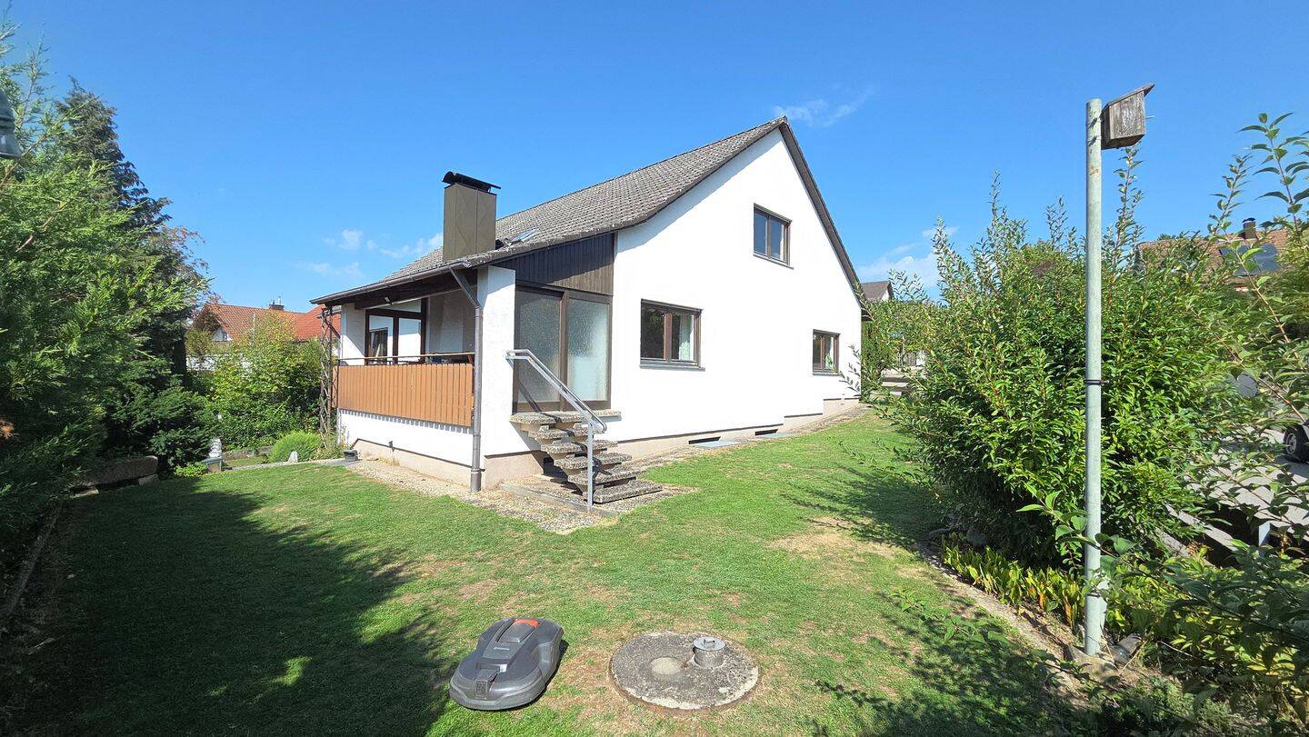 Großzügiges Einfamilienhaus mit Einliegerwohnung, 93161 Sinzing