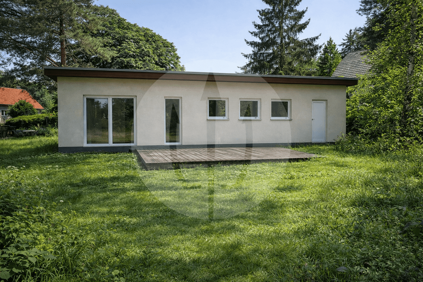 Wannsee. Weite. Wohngefühl. – Sanierter Bungalow mit großem Garten direkt am Wald, 14109 Berlin (Steglitz-Zehlendorf Nikolassee Wannsee)