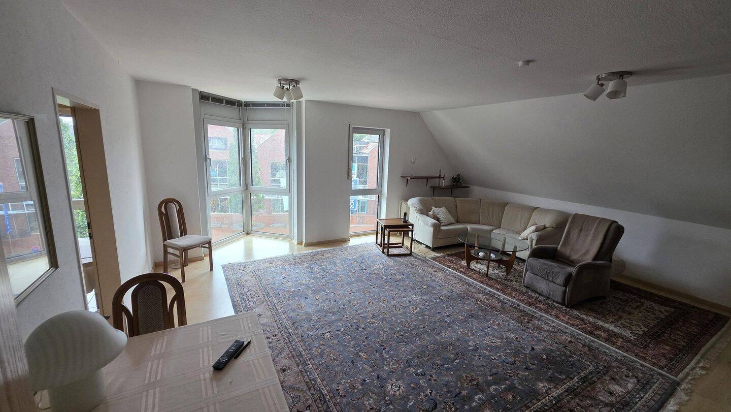 Helle 3-Zimmer-DG-Wohnung, 90 m², Balkon, Aufzug & Einbauküche – Spelle-Mitte, frei ab Oktober, 48480 Spelle