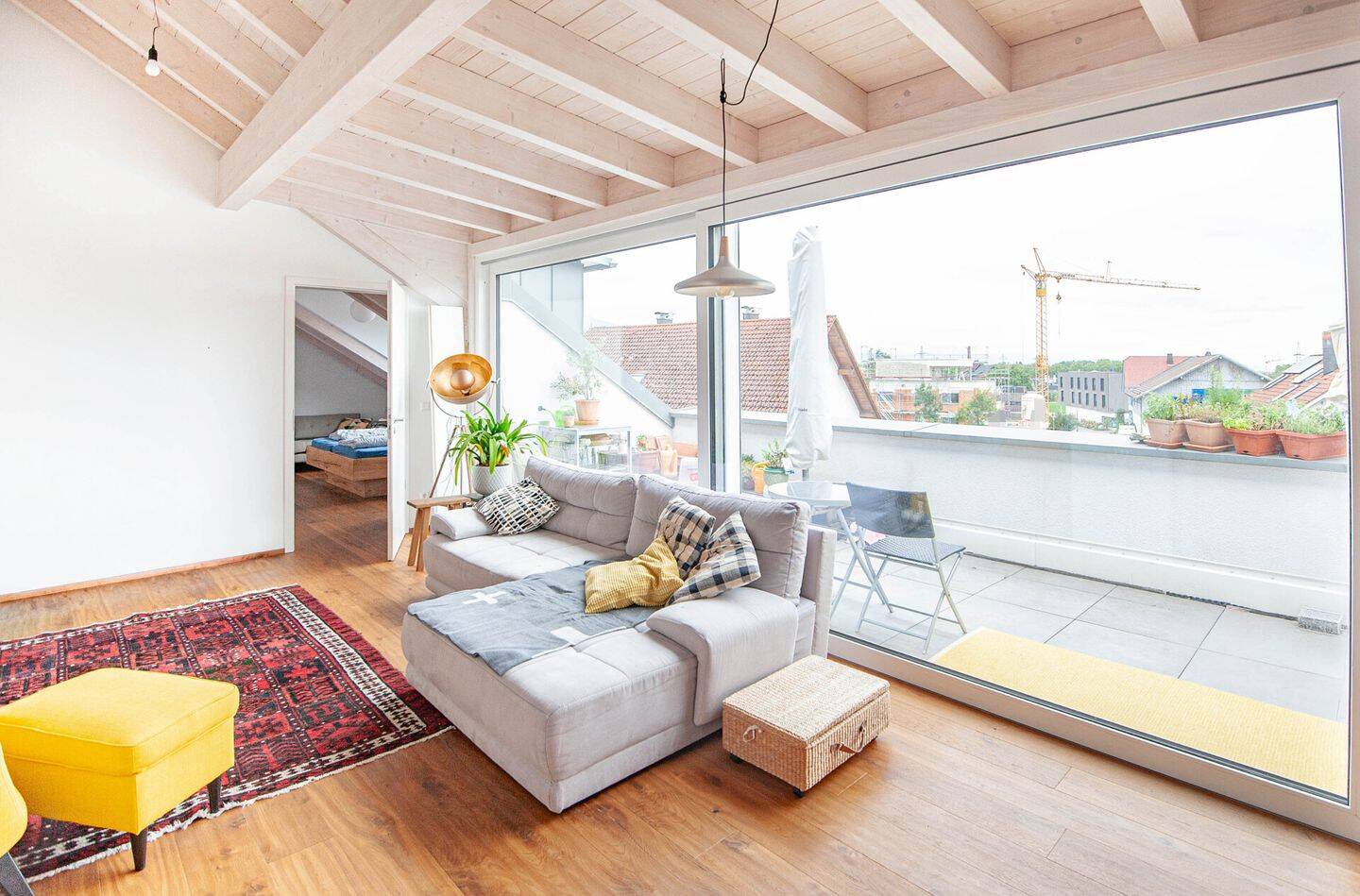 Lichtdurchflutete 4-Zimmer-Penthousewohnung mit Loggia in ruhiger Wohnlage von Lindau, 88131 Lindau (Bodensee)